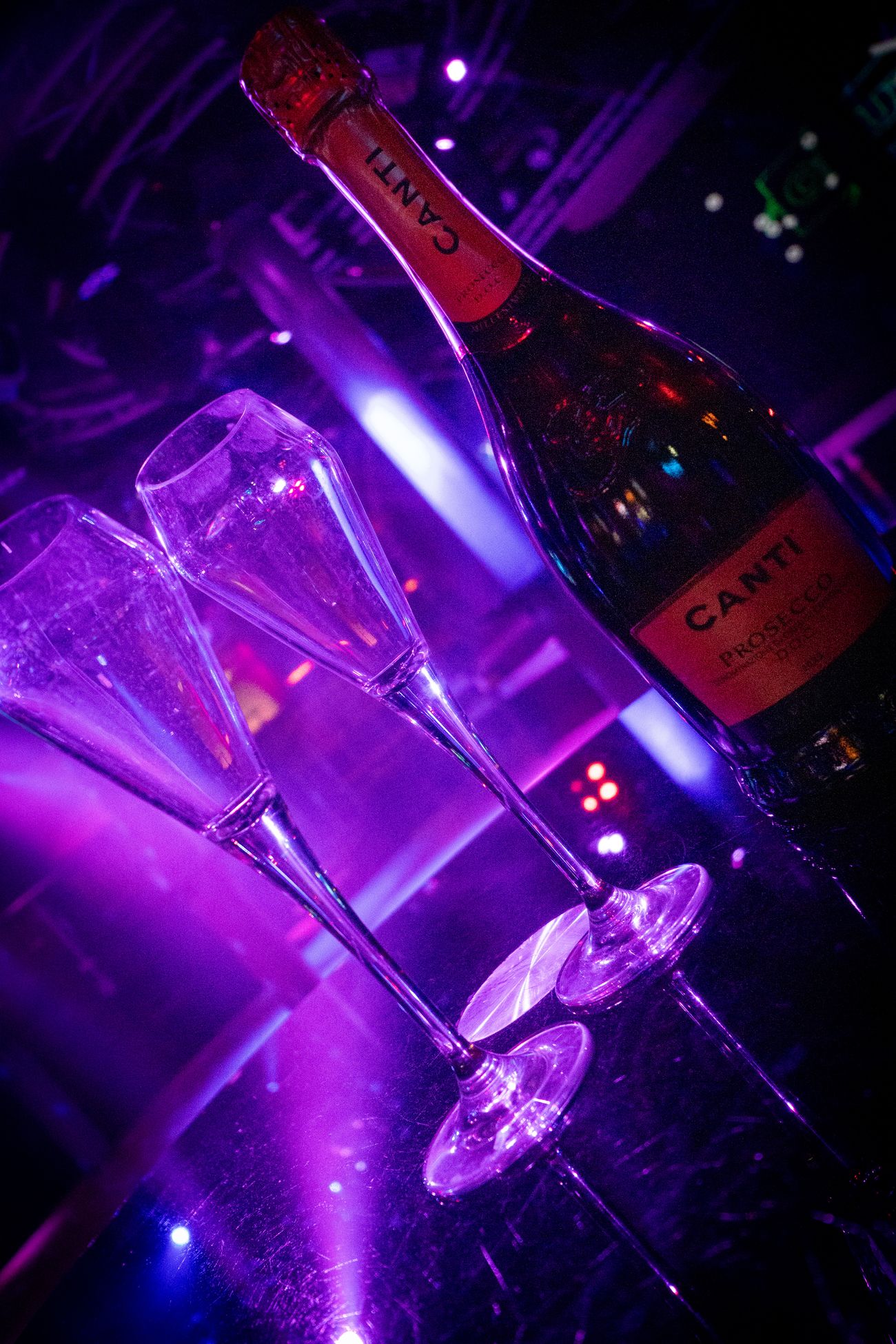 Bottle service at Cruz 101
